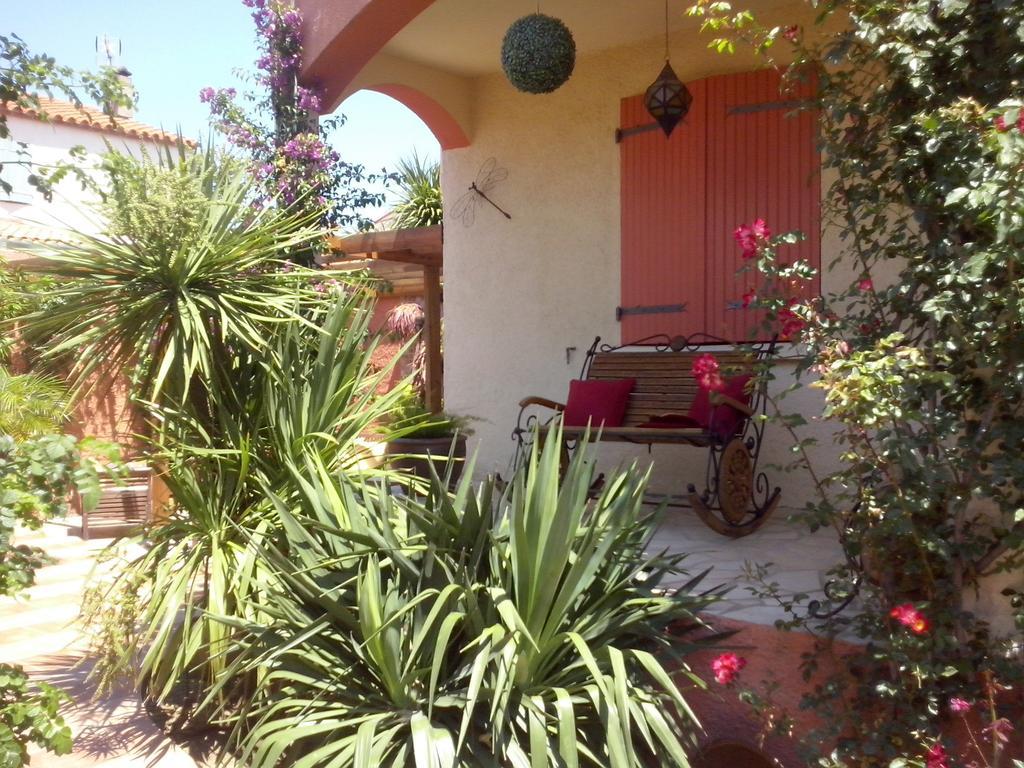 La Gentoliere Bed & Breakfast Pollestres ภายนอก รูปภาพ